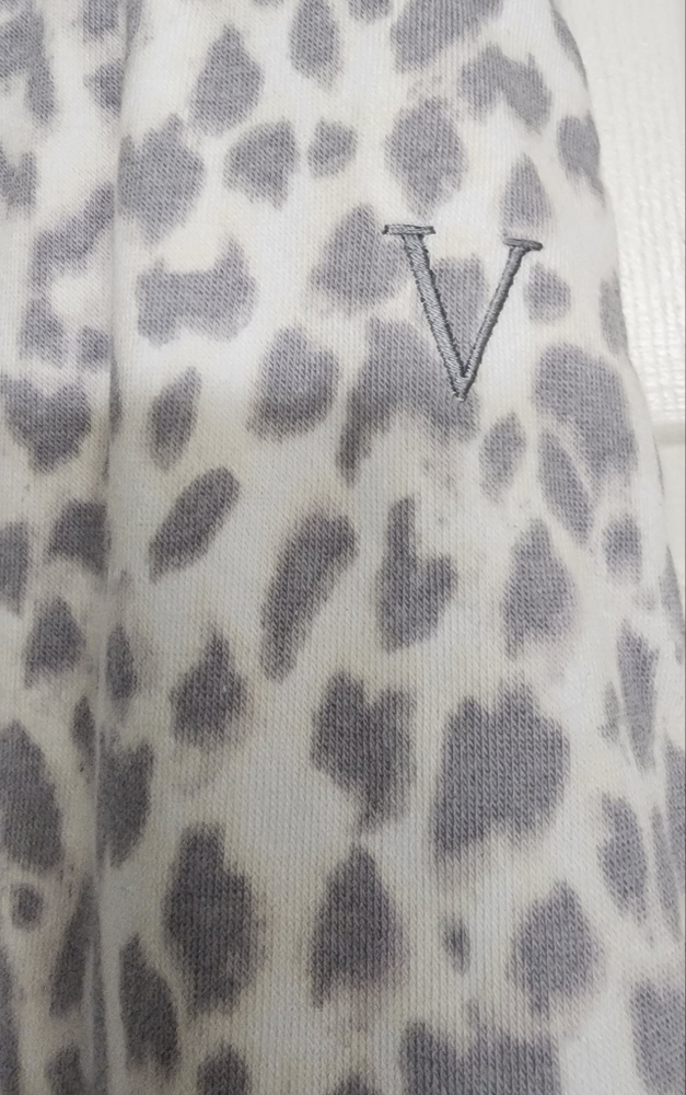 VS Leopard Print Lounge Shorts Size L NWT - Picture 3 of 5